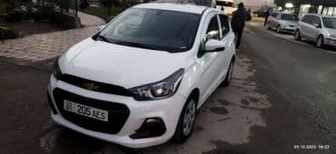 машина спортивный: Chevrolet Spark: 2017 г., 1 л, Вариатор, Бензиновая, Хэтчбэк — 1