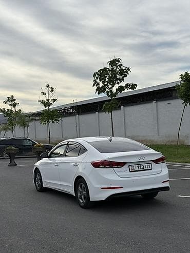 outback 2017: Hyundai Avante: 2017 г., 1.6 л, Автомат, Газ, Седан — 10