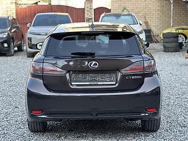 Lexus CT: 2011 г., 1.8 л, Вариатор, Гибрид, Хэтчбэк — 3