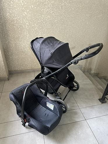 коляска prego: 3 в 1 состояние хорошие . Фирменная. 
Коляска -+ люлька -+ сумка — 1