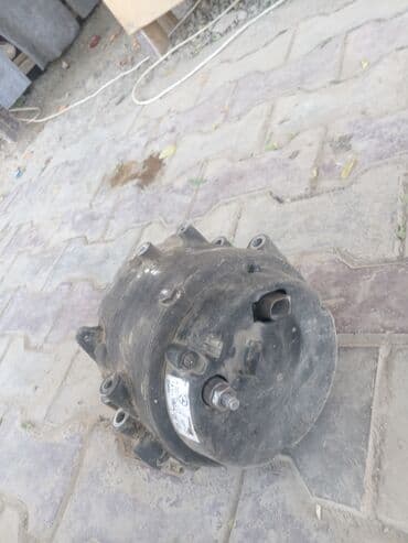 каропка на хово: Генератор Mercedes-Benz Оригинал — 3