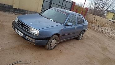 вента: Volkswagen : 1993 г., 2 л, Механика, Бензин, Седан — 2