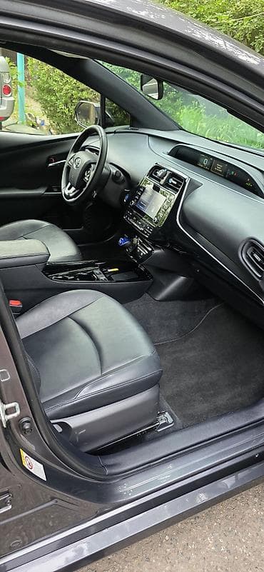 prius plus: Toyota Prius: 2020 г., 1.8 л, Автомат, Гибрид, Лифтбек — 10