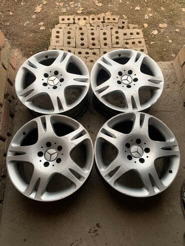 w124: Колеса в сборе 215 / 50 / R 17, Зима, Б/у, Комплект, Легковые, Литые, отверстий - 5 — 1