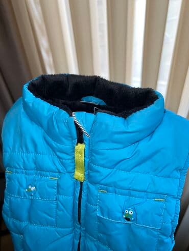 пальто детское демисезонное: Продаю деткие вещи на весну для девочки. Все вещи в идеальном — 25