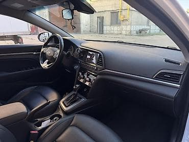 сделаю: Hyundai Elantra: 2019 г., 1.6 л, Газ, Седан — 7