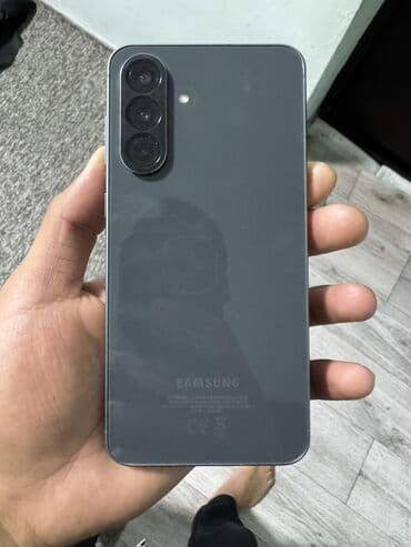 Samsung Galaxy A56, Б/у, 256 ГБ, цвет - Черный, 1 SIM, 2 SIM, eSIM