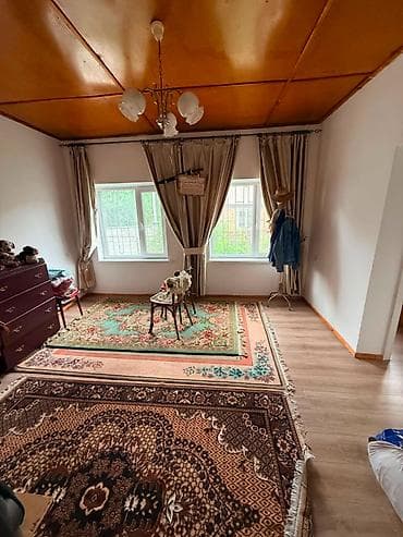 🏡 Продается просторный дом в с. Байтик 📐 Общая площадь — 80 м² 🛏️ 2 — 7
