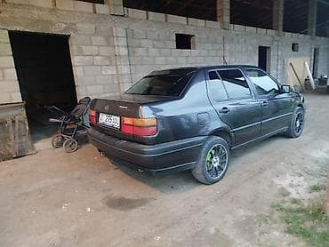 венио: Volkswagen Vento: 1994 г., 1.8 л, Ручные, Бензин, Седан — 1