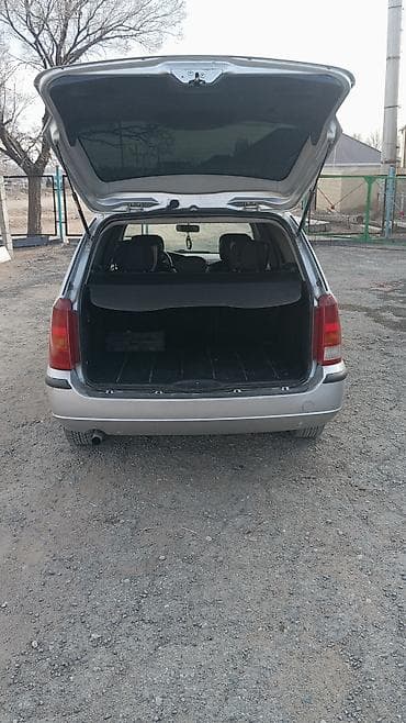 продаю или меняю на дом: Ford Focus: 2004 г., Универсал — 6