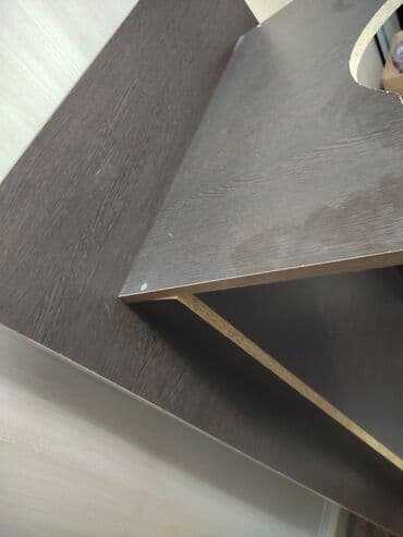 купить складной стол на кухню: 3 одинаковые нац столы, размер 1.4*0.8*04 — 2