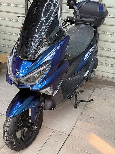 Макси-скутер 150 куб. см, Бензин, Новый, В рассрочку