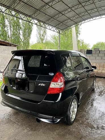 x5 2020: Honda Fit: 2004 г., 1.3 л, Автомат, Бензин, Хэтчбэк — 3