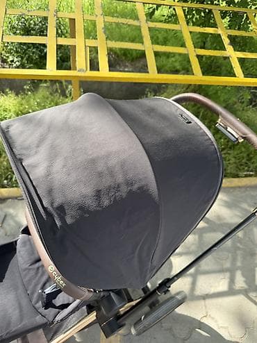 я ищу коляска: Коляска, Cybex, цвет - Черный, Б/у — 2