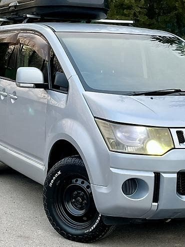 делико: Mitsubishi Delica: 2007 г., 2.4 л, Бензин, Минивэн — 8