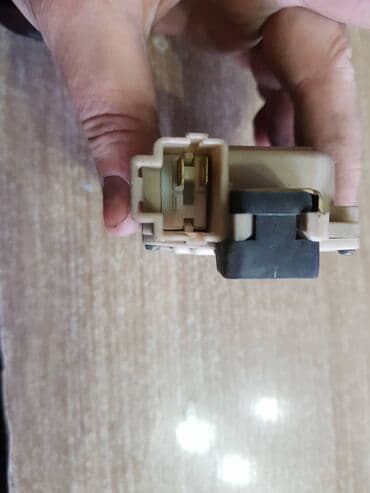 коммутаторы netis: Замок багажника Nissan Б/у, Оригинал, Япония — 1