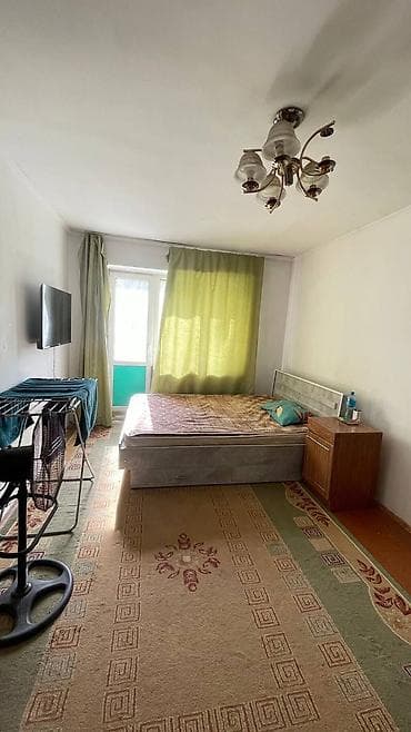 1 комната, 33 м², Индивидуалка, 3 этаж, Требуется ремонт — 1