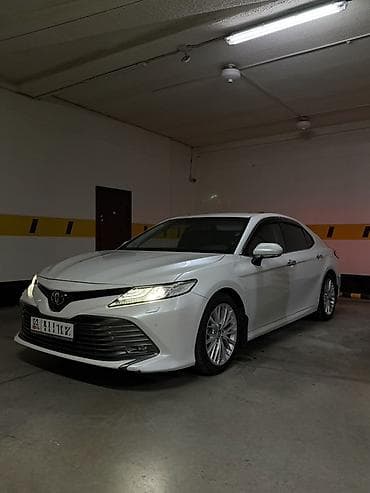 byd e7: Toyota Camry: 2019 г., 3.5 л, Автомат, Бензин, Седан — 2