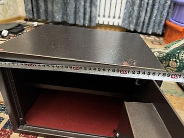 сейф кодовый: Металлический сейф с комбинированным замком (механический кодовый диск — 5