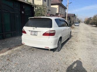 машина для инвалидов: Toyota Ipsum: 2003 г., 2.4 л, Автомат, Бензин, Минивэн — 1