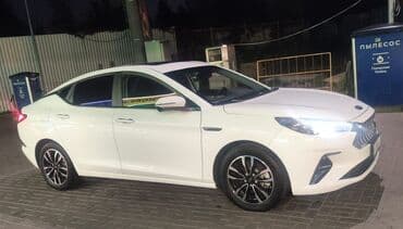 фит универсал: JAC : 2023 г., 1.5 л, Автомат, Бензин, Седан — 5