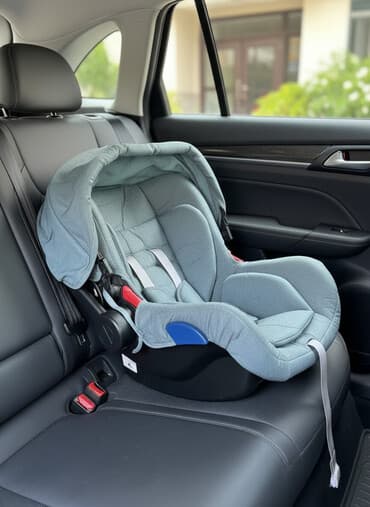 сидушка детский: Автокресло, цвет - Зеленый, Б/у — 2