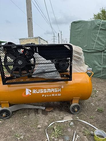 револьвер на пистонах: Компрессор воздушный Russmash (РуссМАШ), передвижной поршневой - Тип — 2