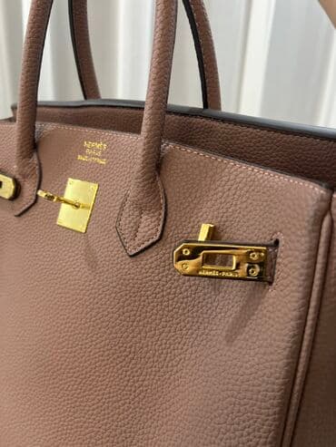 Аксессуарлар: Вместительная сумка почти новая — 2