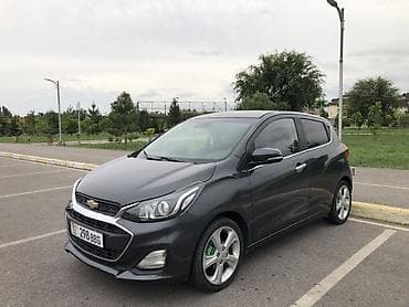 Транспорт: Chevrolet Spark: 2017 г., 1 л, Автомат, Бензин, Хэтчбэк — 1