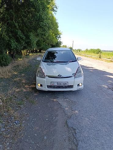 mini kuper: Toyota WISH: 2004 г., Автомат, Бензин, Универсал — 1