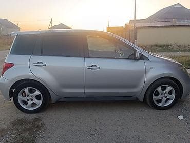 Продажа авто: Toyota Ist: 2003 г., 1.5 л, Автомат, Бензин, Хэтчбэк — 1