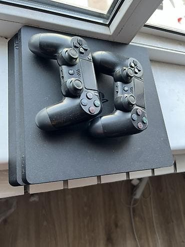 red dead redemption: PlayStation 4 Slim + 2 геймпада DualShock 4 Комплектация: - консоль — 4