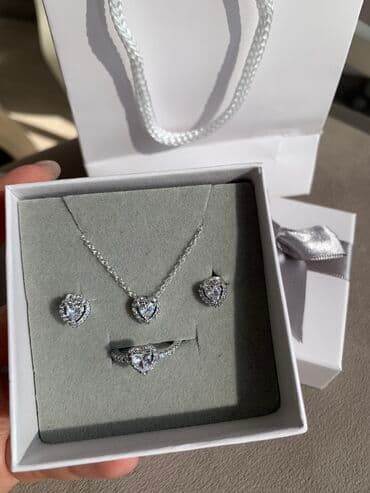 Киреге берилүүчү кийимдер: Набор 🤍 из чистого серебра 925 пробы. В наборе цепочка с кулоном — 3
