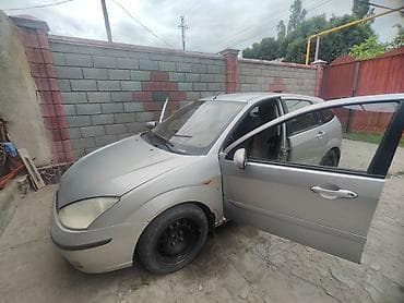 Продажа авто: Ford Focus: 2003 г., 1.6 л, Механика, Бензин, Хэтчбэк — 3