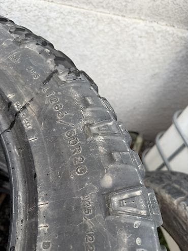 r20: Шины 285 / 60 / R 20, Б/у, Комплект, Внедорожные (АТ/МТ), GoodYear — 2