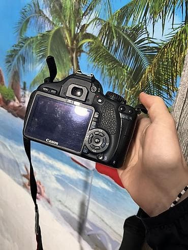 Фото и видеокамеры: Зеркальная фотокамера Canon EOS 550D (тушка) - Байонет Canon EF/EF‑S — 2