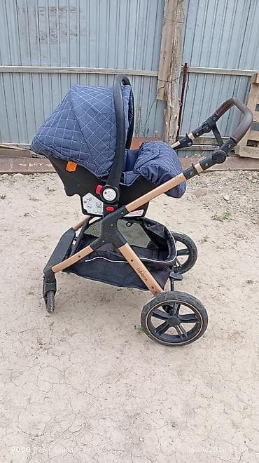 продаю коляски: Детская коляска 3 в 1 с автолюлькой/переноской. Особенности: - — 4