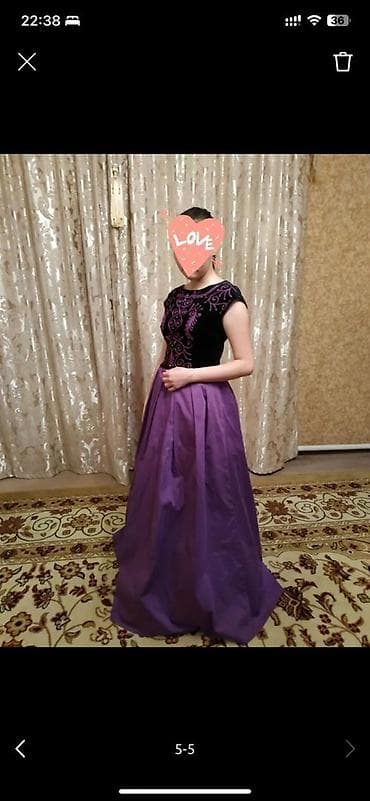 шикарный вечерний наряд: Вечернее платье от Обозовой фиолетового цвета. - Верх: бархат — 3
