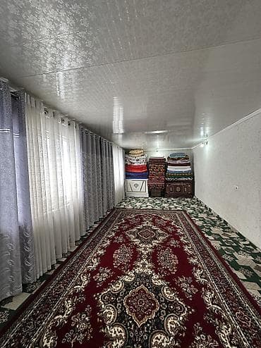 4 bedroom: 📍В Сокулуке ( нижняя зона ) продаётся дом на участке 7 соток. Об — 10