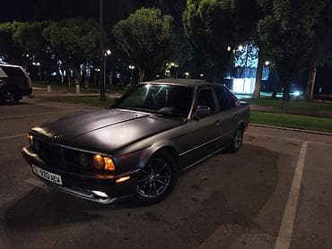 ош е34: BMW 5 series: 1990 г., 2 л, Кол менен иштөөчү, Бензин, Седан — 1