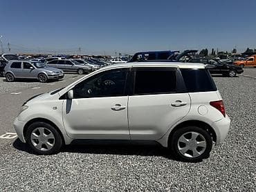 Транспорт: Toyota Ist: 2002 г., 1.5 л, Автомат, Бензин, Хэтчбэк — 4