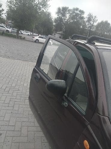 аудио системы: Компактный городской хэтчбек с поперечными рейлингами и багажником на — 3