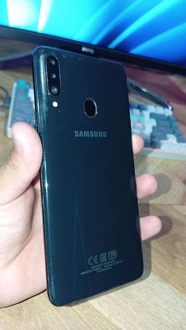 realme book: Samsung Galaxy A20s, Б/у, 32 ГБ, цвет - Черный, 2 SIM — 4
