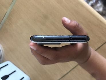 мониторы 4k: Samsung Galaxy S20, Б/у, 128 ГБ, цвет - Белый, 2 SIM, eSIM — 3