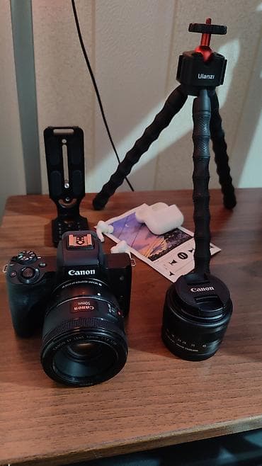 пленочный фотоаппарат: Canon M50, EF-50mm + kit15-45. В хорошем состоянии. Продаю дешего — 2
