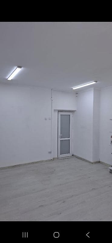 цум места: Сдается светлое офисное/помещение 45м2 2комнаты,холодная горячая — 1