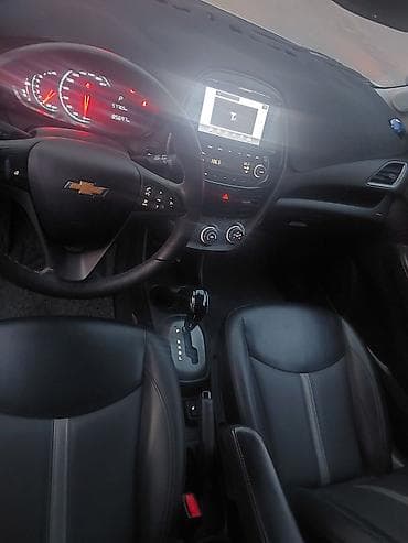 spark premier: Chevrolet Spark: 2019 г., 0.1 л, Вариатор, Бензин, Хэтчбэк — 7