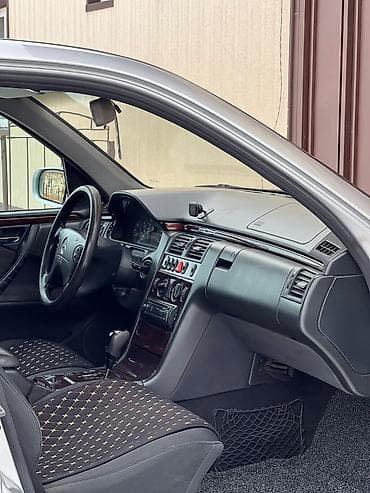 Транспорт: Mercedes-Benz C-Class: 2001 г., 2.4 л, Автомат, Бензин, Седан — 7