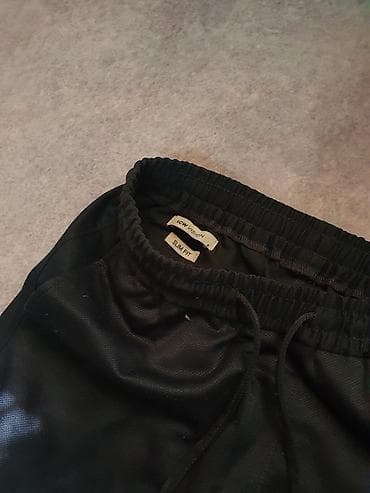 одежда для футбола: Джинсы все по 500-700 размеры и цены уточняйте Levi's - 700 сом — 8