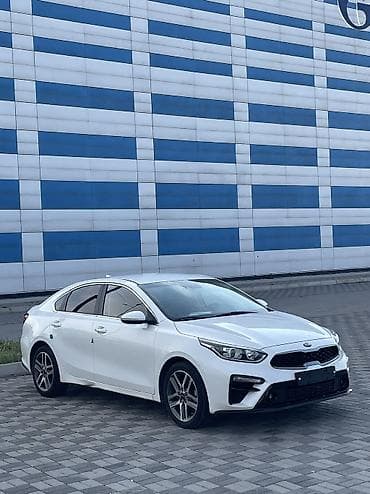 deepal so7: Kia K3: 2019 г., 1.6 л, Бензин, Хэтчбэк — 3